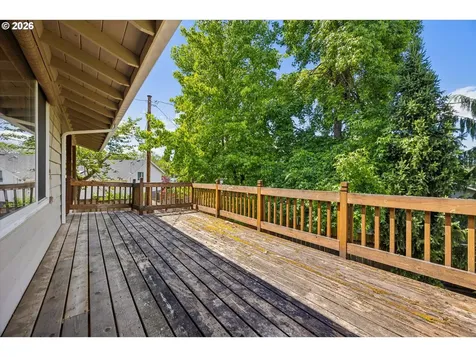 9285 SW Whitford Lane Portland OR 97223