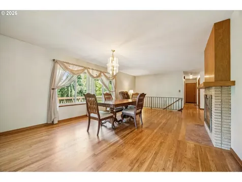 9285 SW Whitford Lane Portland OR 97223