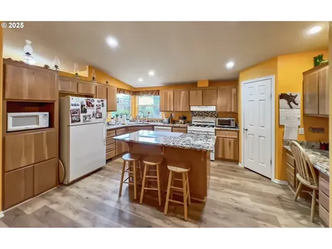 2780 NE 45th Street Lincoln City OR 97367