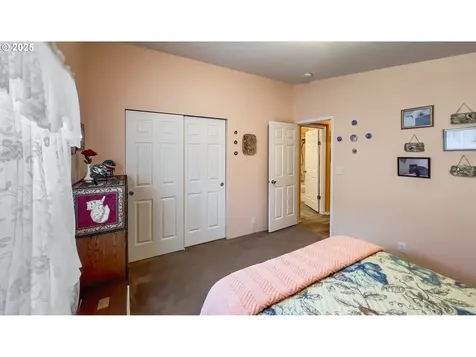 2780 NE 45th Street Lincoln City OR 97367