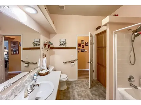 2780 NE 45th Street Lincoln City OR 97367