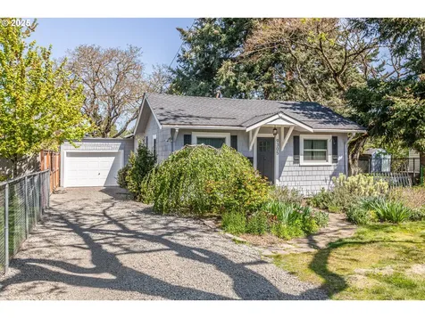 9305 SE Mill Street Portland OR 97216