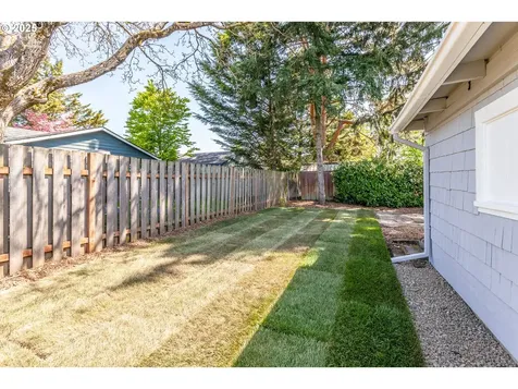 9305 SE Mill Street Portland OR 97216