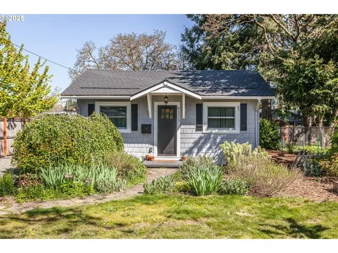 9305 SE Mill Street Portland OR 97216