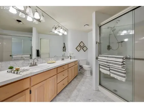 1610 NE Greensword Drive Hillsboro OR 97124