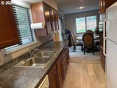 1005 Maple Street Myrtle Point OR 97458