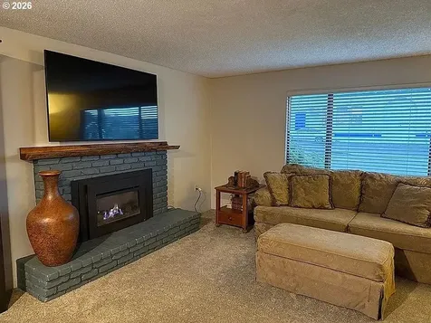 1005 Maple Street Myrtle Point OR 97458