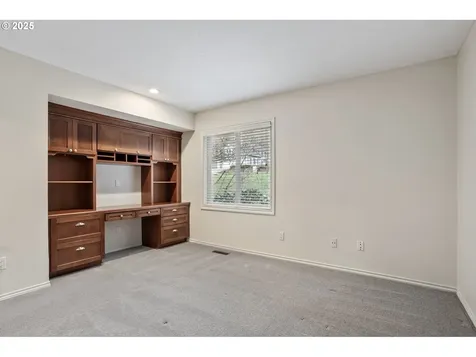 8420 NW Copeland Street Portland OR 97229