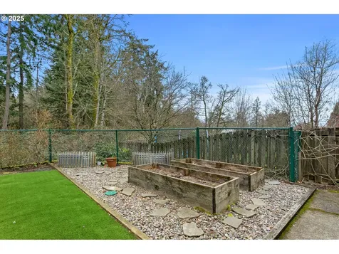 8420 NW Copeland Street Portland OR 97229