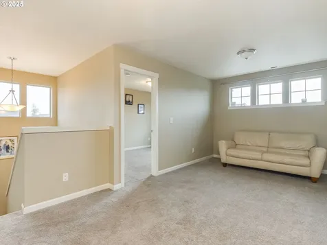 907 Julie Lane Molalla OR 97038