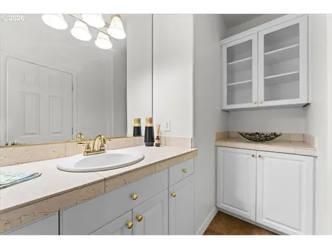 12431 SW 55th Place Portland OR 97219