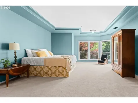 12431 SW 55th Place Portland OR 97219