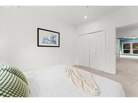 12431 SW 55th Place Portland OR 97219