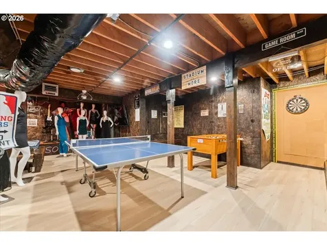 12431 SW 55th Place Portland OR 97219