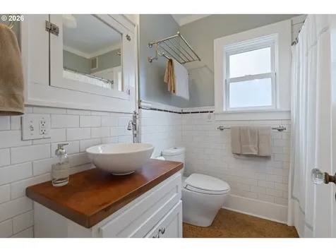 2535 NE 38th Avenue Portland OR 97212