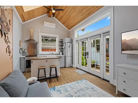 2535 NE 38th Avenue Portland OR 97212