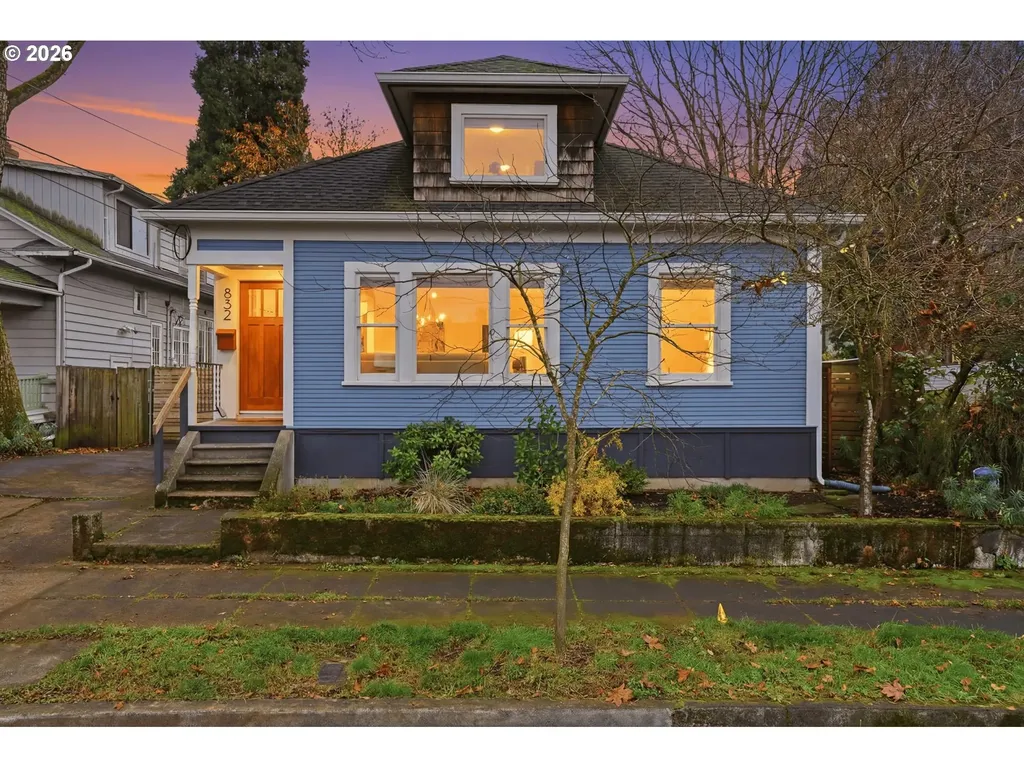 832 N Emerson Street Portland OR 97217