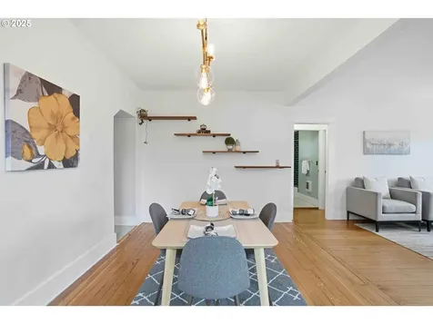 832 N Emerson Street Portland OR 97217
