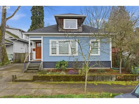 832 N Emerson Street Portland OR 97217