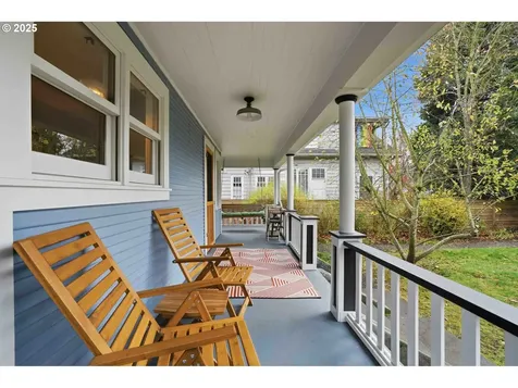 832 N Emerson Street Portland OR 97217