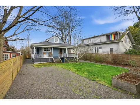 832 N Emerson Street Portland OR 97217