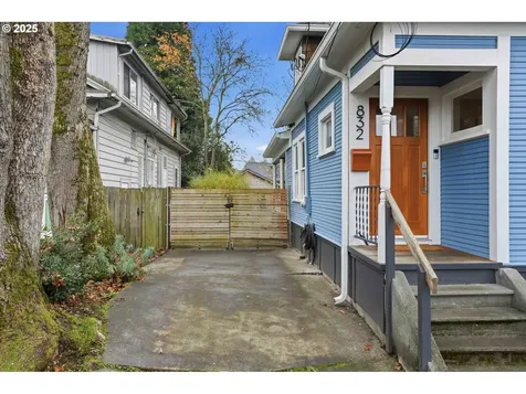 832 N Emerson Street Portland OR 97217