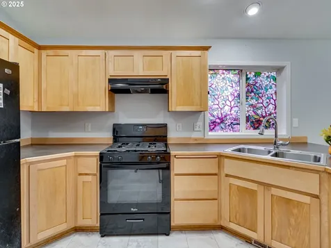 5914 NE 106th Way Vancouver WA 98686