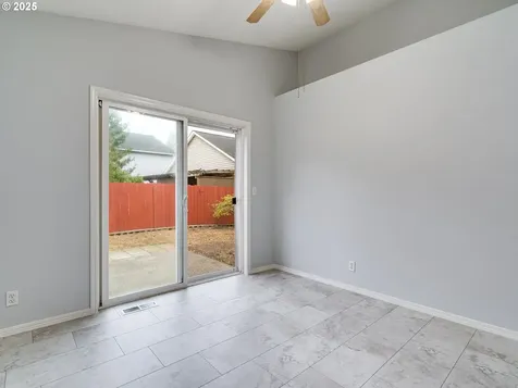 5914 NE 106th Way Vancouver WA 98686