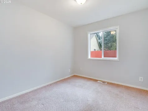 5914 NE 106th Way Vancouver WA 98686