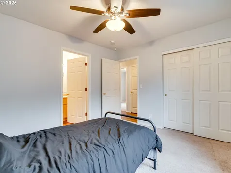 5914 NE 106th Way Vancouver WA 98686
