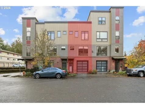 3412 SW Moss Street Portland OR 97219