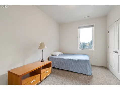 3412 SW Moss Street Portland OR 97219