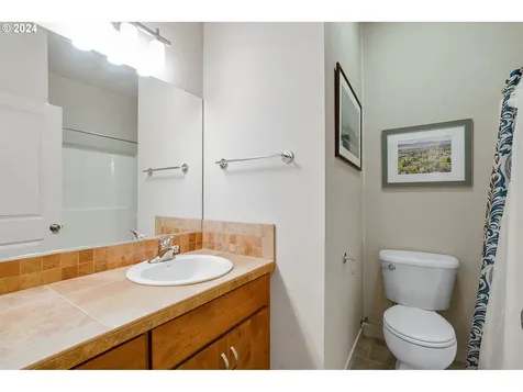 3412 SW Moss Street Portland OR 97219