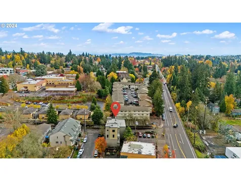 3412 SW Moss Street Portland OR 97219
