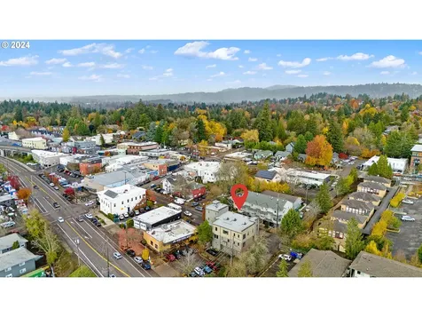 3412 SW Moss Street Portland OR 97219