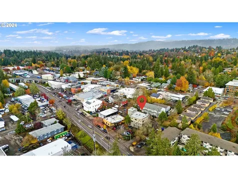 3412 SW Moss Street Portland OR 97219
