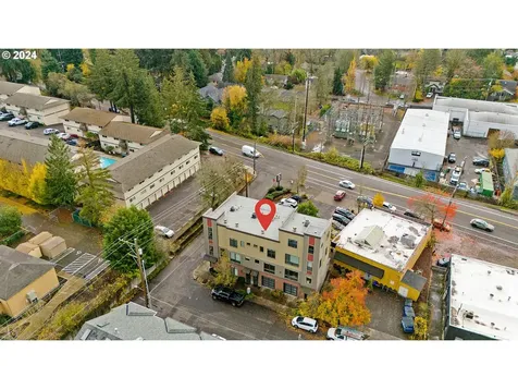 3412 SW Moss Street Portland OR 97219