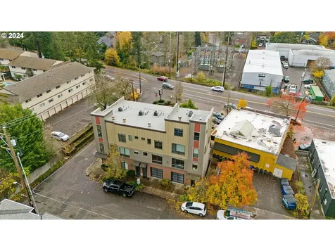 3412 SW Moss Street Portland OR 97219