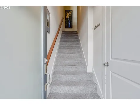 3412 SW Moss Street Portland OR 97219
