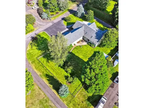 886 Alameda Road Hood River OR 97031
