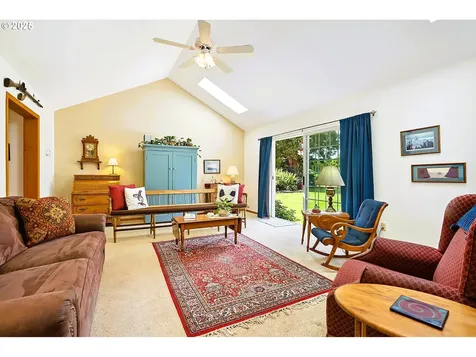 886 Alameda Road Hood River OR 97031