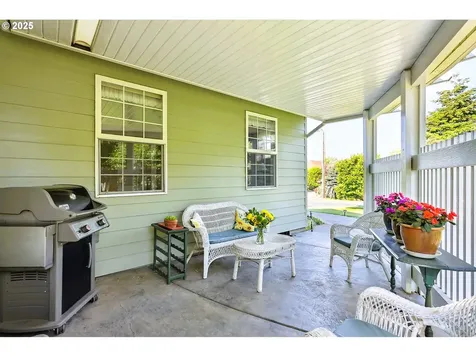886 Alameda Road Hood River OR 97031