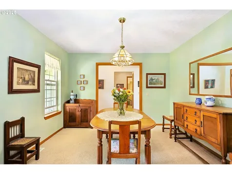 886 Alameda Road Hood River OR 97031