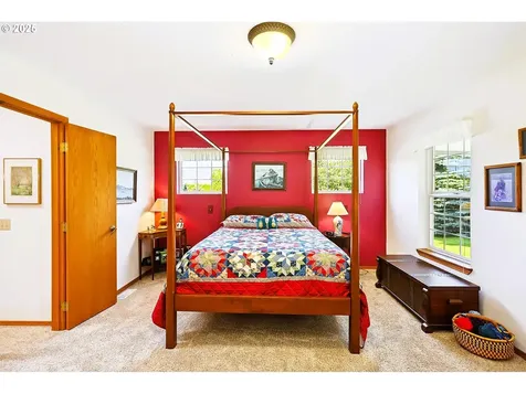 886 Alameda Road Hood River OR 97031