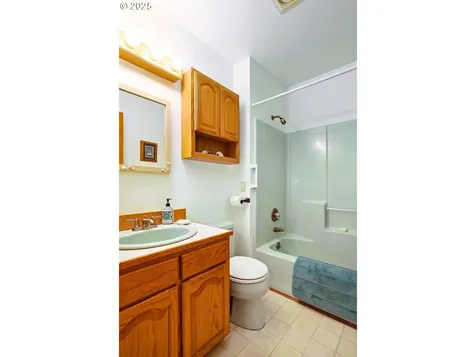 886 Alameda Road Hood River OR 97031