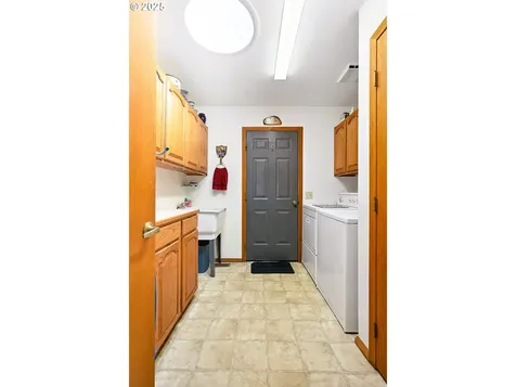 886 Alameda Road Hood River OR 97031