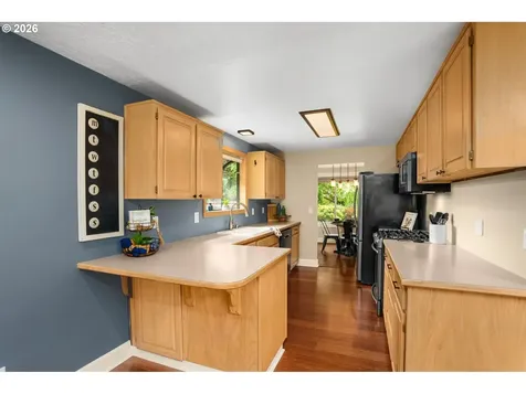 11348 SW Ironwood Loop Portland OR 97223