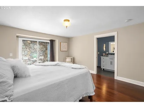 11348 SW Ironwood Loop Portland OR 97223