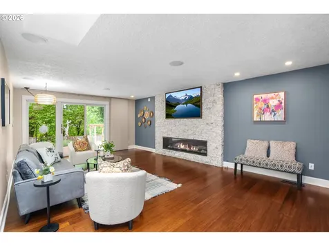 11348 SW Ironwood Loop Portland OR 97223