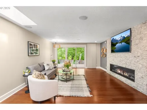 11348 SW Ironwood Loop Portland OR 97223